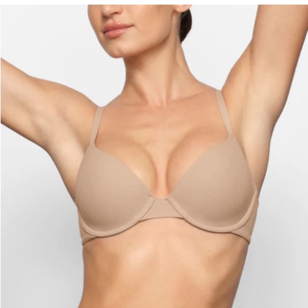 NWOT Skims Women’s Tan Fits Everybody Push-Up Demi Bra in Color Clay